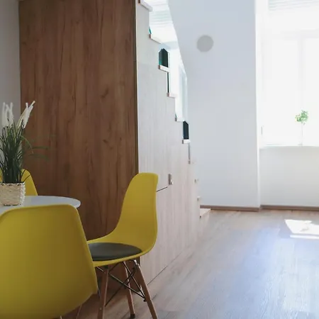 Szieszta Apartman Apartment